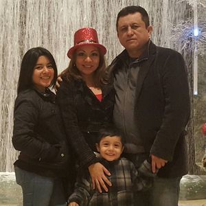 Meet your Posher, Eliseo